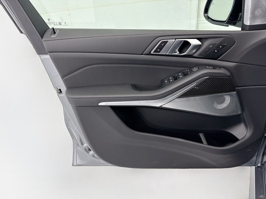 New 2026 Gray Metallic BMW M60i image 23