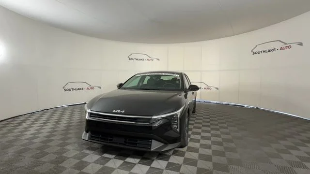 New 2026 Aurora Black Pearl Kia LXS image 3