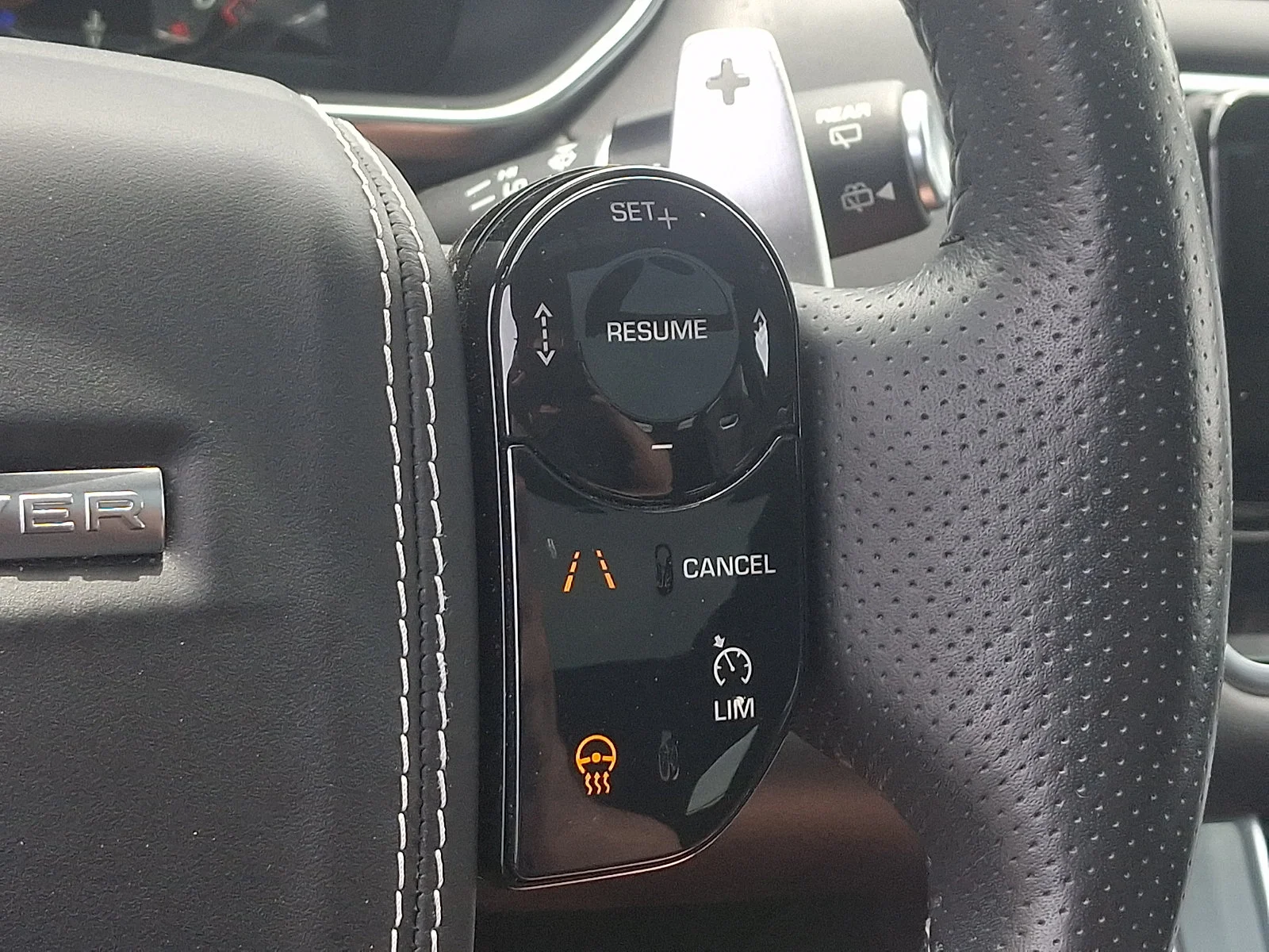 Used 2020 Black Land Rover SVR image 36