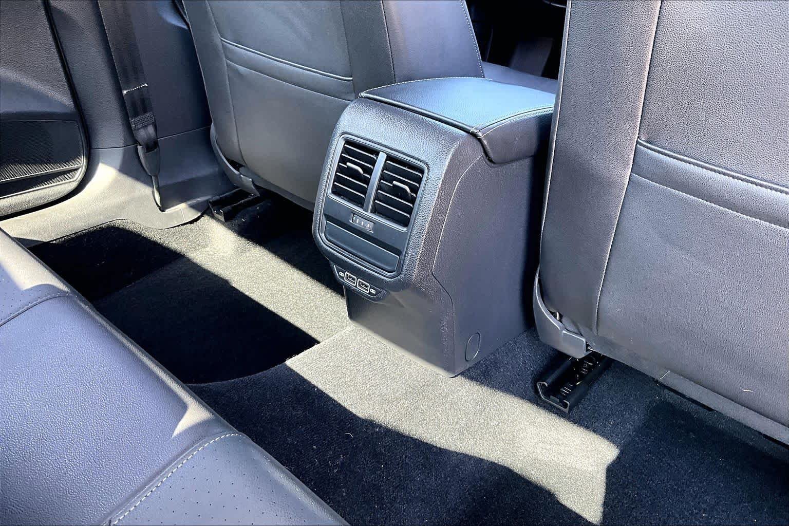 Used 2020 Platinum Gray Metallic Volkswagen 2.0T R-Line image 10