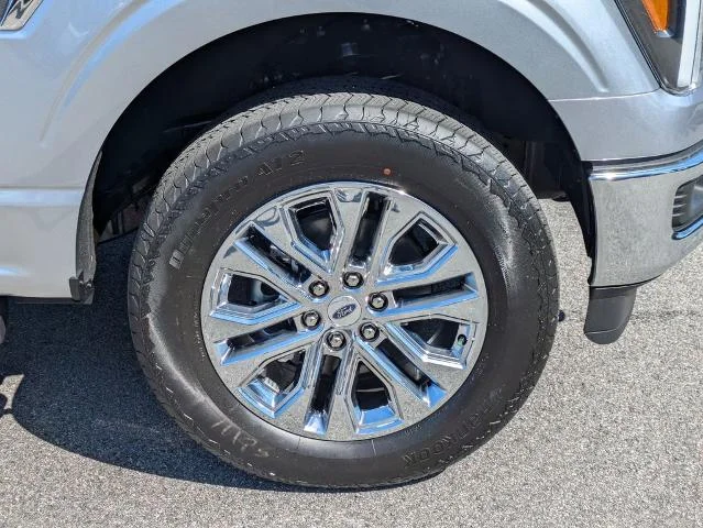 New 2026 Iconic Silver Metallic Ford Lariat image 43