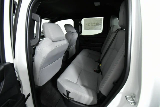2026 Toyota Tacoma SR5 - Photo 24