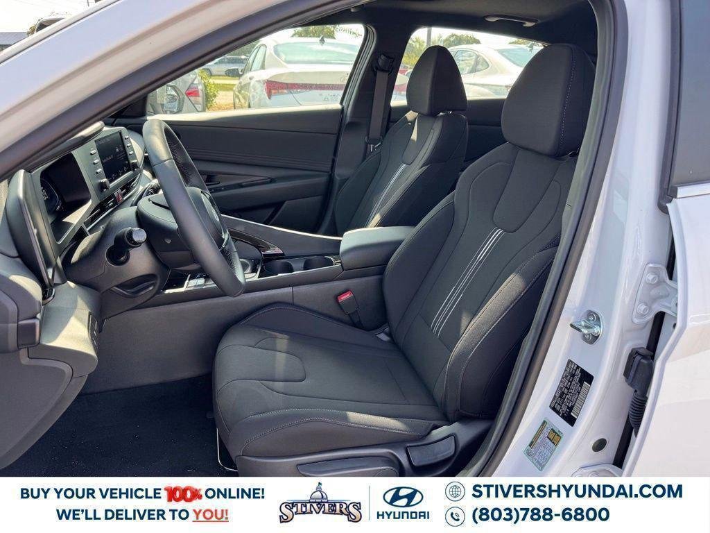 New 2026 White Hyundai SEL Sport image 17