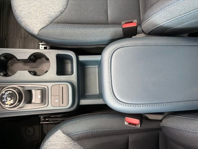 New 2026 Oxford White Ford XLT image 37