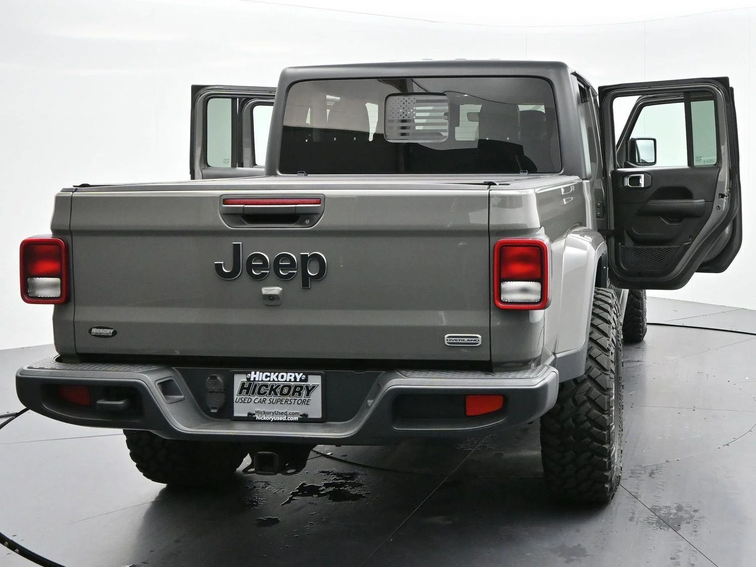 Used 2022 Sting-Gray Clearcoat Jeep Overland image 39