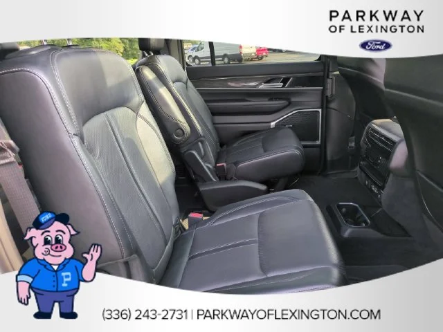 Used 2022 White Jeep Series II image 34