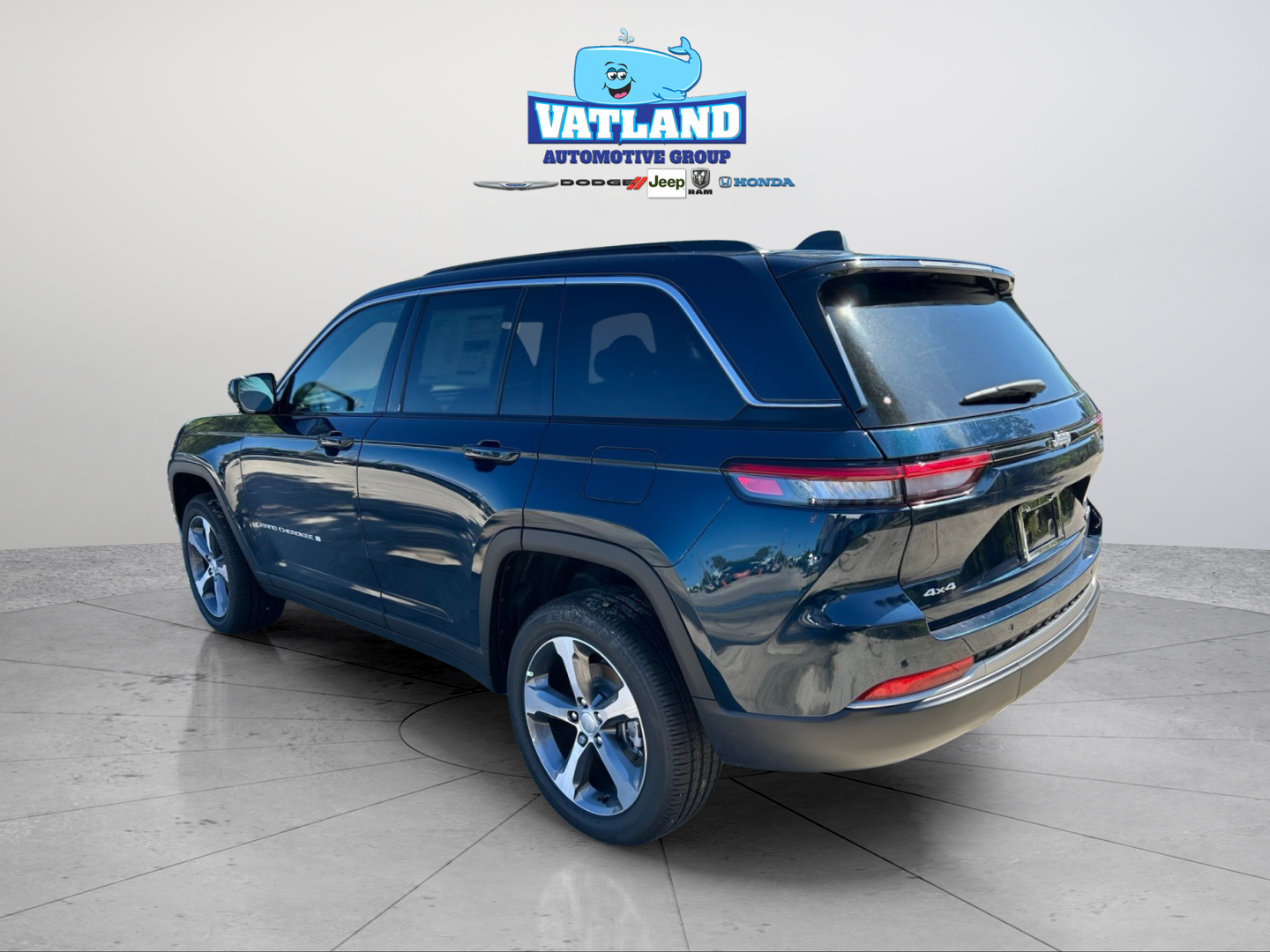 New 2026 Fathom Blue Pearl-Coat Exterior Paint Jeep Limited image 3