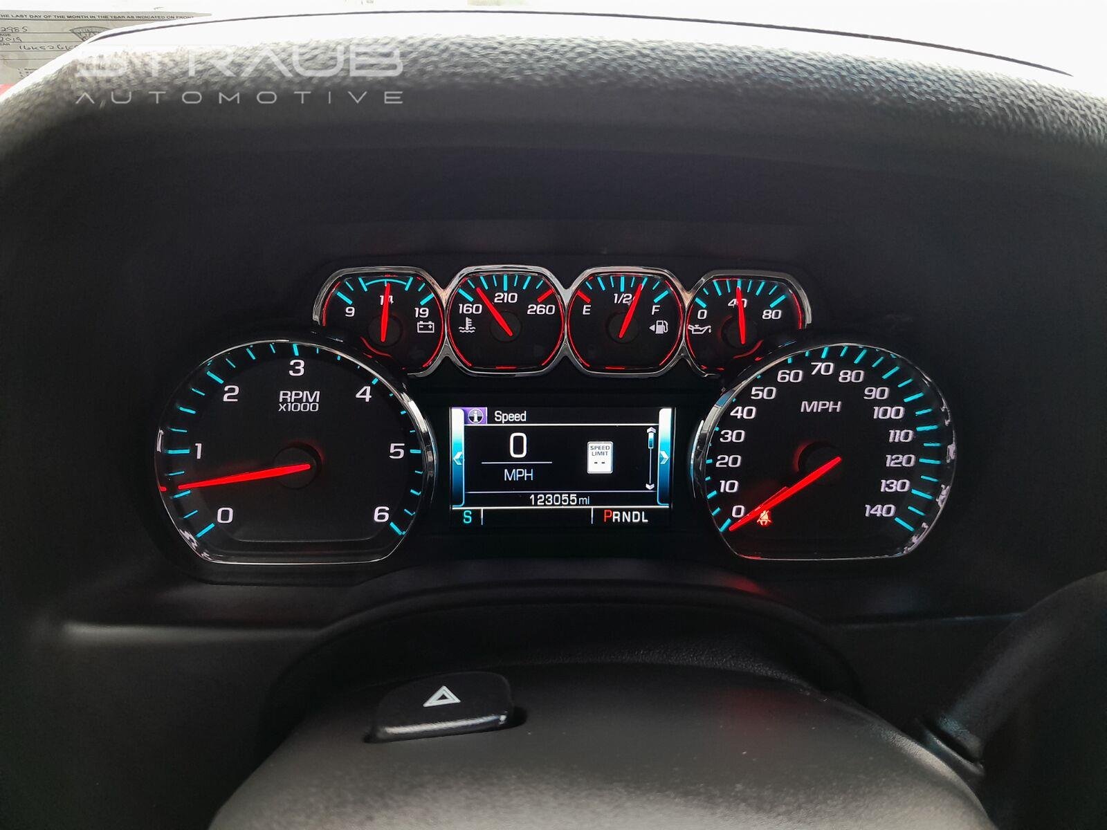 2019 GMC Yukon XL SLT - Photo 12