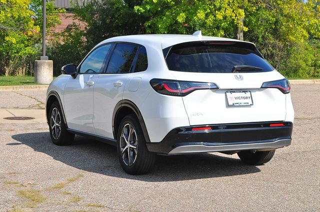 Used 2024  Honda EX-L image 5