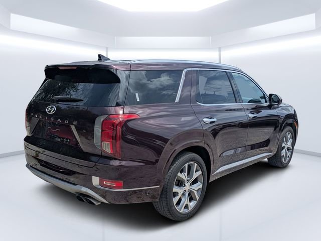 Used 2021 Red Hyundai Limited image 3