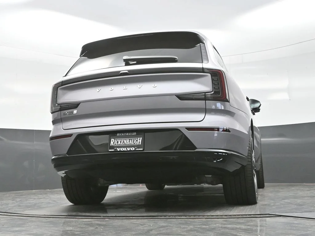 New 2026 Aurora Silver Volvo Ultra image 21
