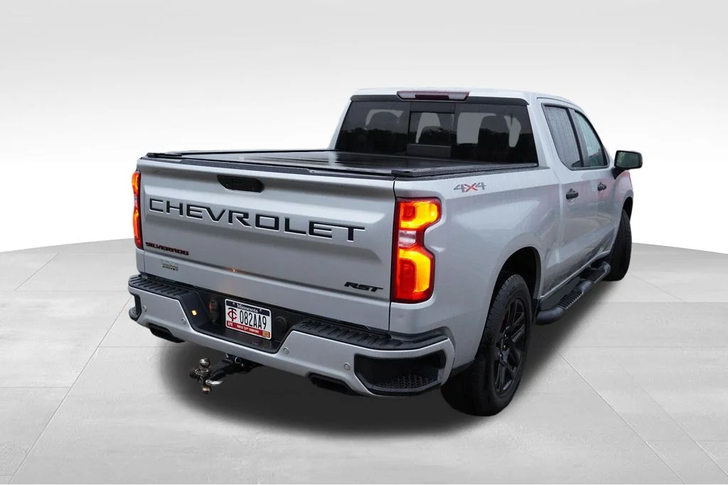 Used 2021 Silver Ice Metallic Chevrolet RST image 3