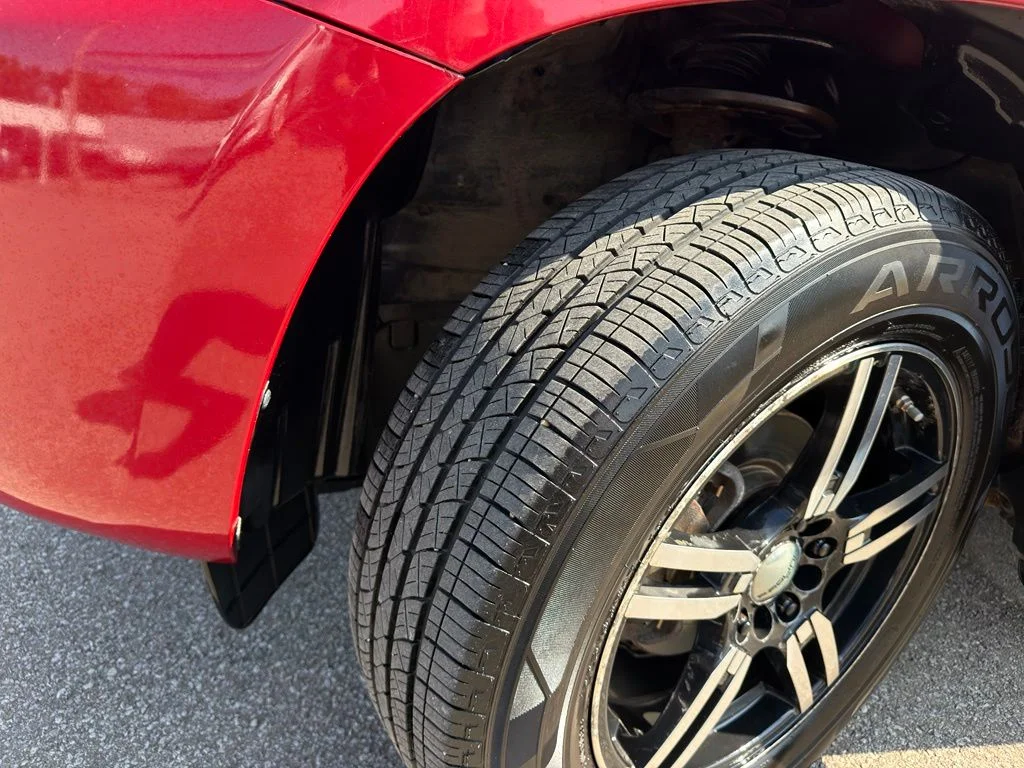 Used 2010 Red Toyota Base image 14