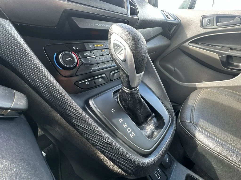Used 2022 Black Ford XL image 25