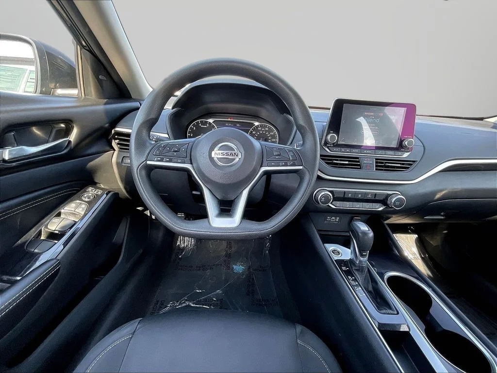 Certified Used 2021 Super Black Nissan 2.5 SV image 8