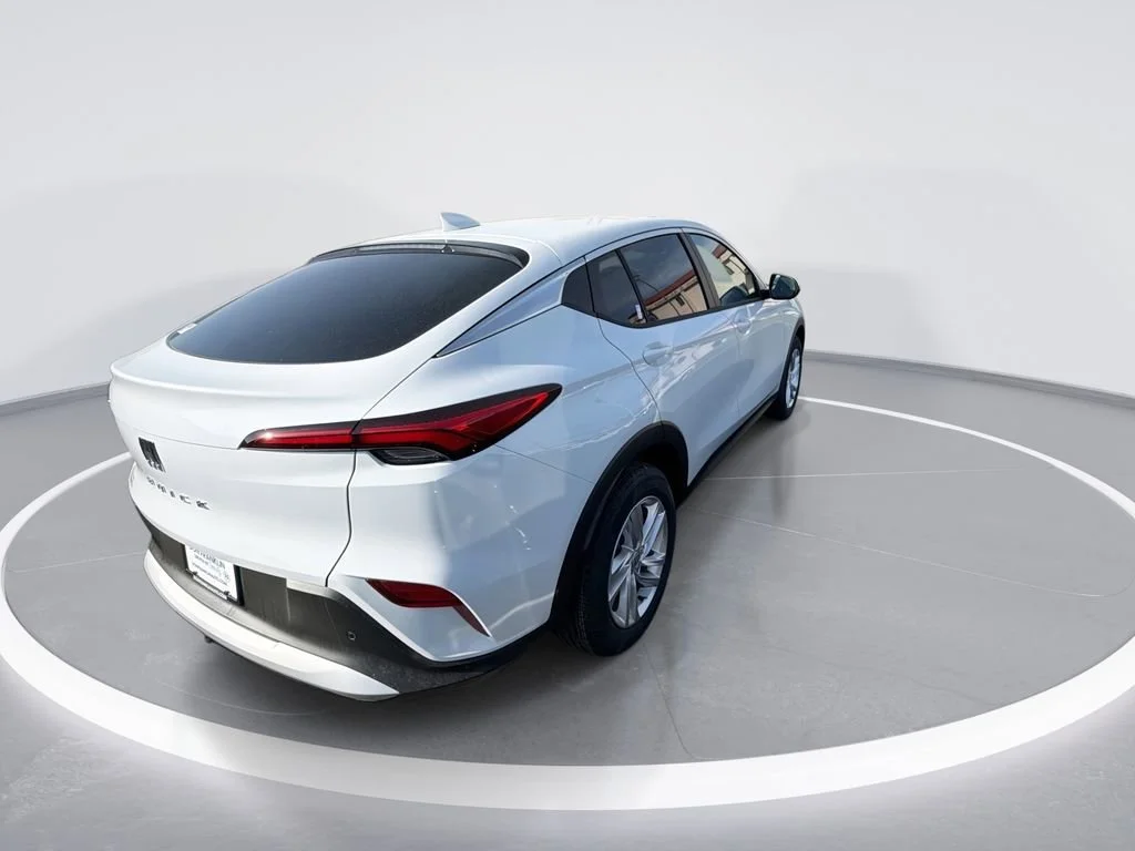 New 2026 Summit White Buick Preferred image 8