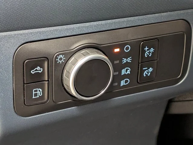 New 2026 Oxford White Ford XLT image 40