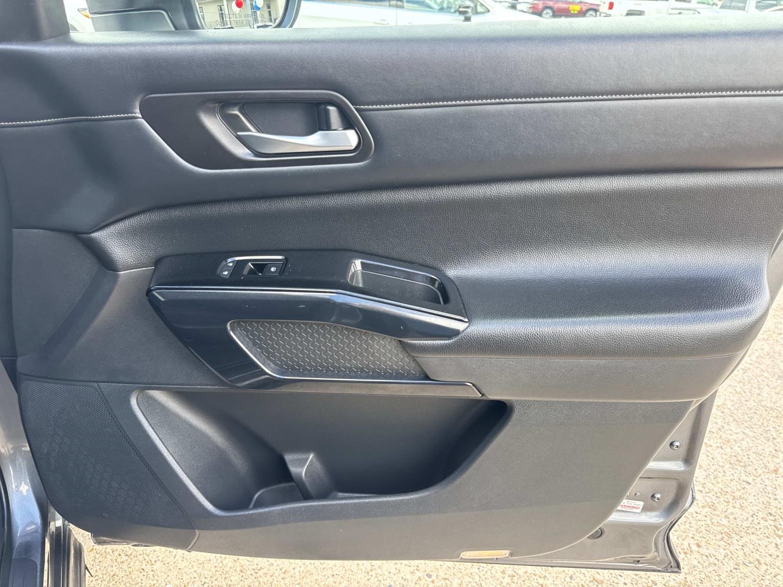 Used 2022 Gun Metallic Nissan S image 13