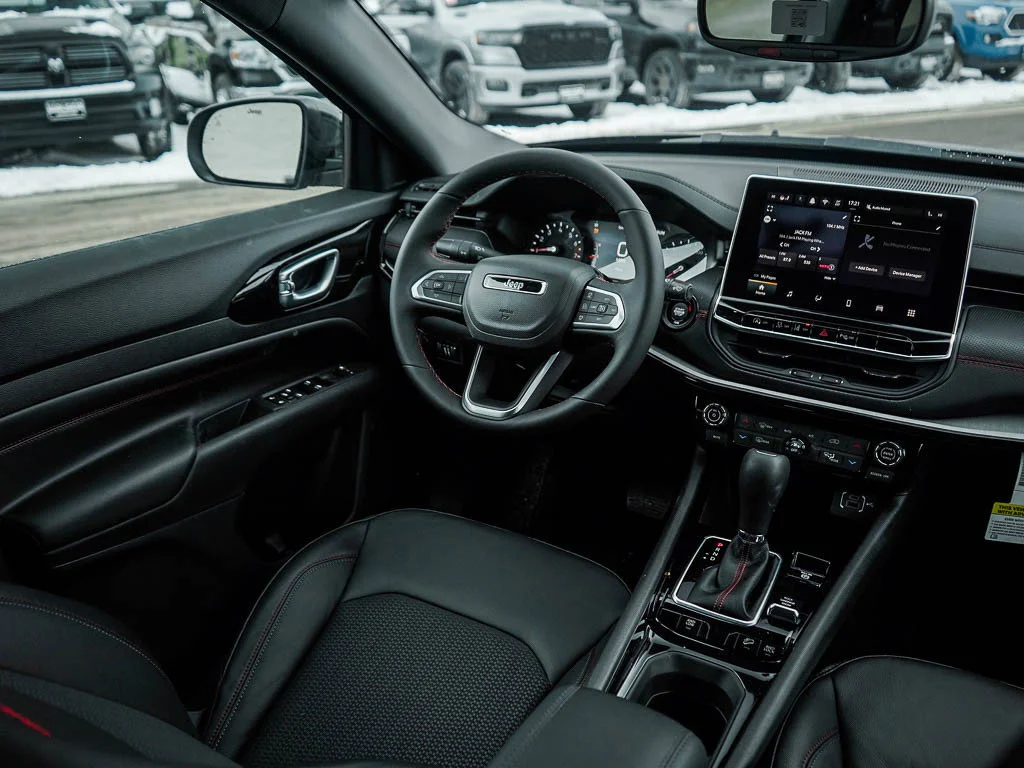 2026 Jeep Compass Trailhawk - Photo 15