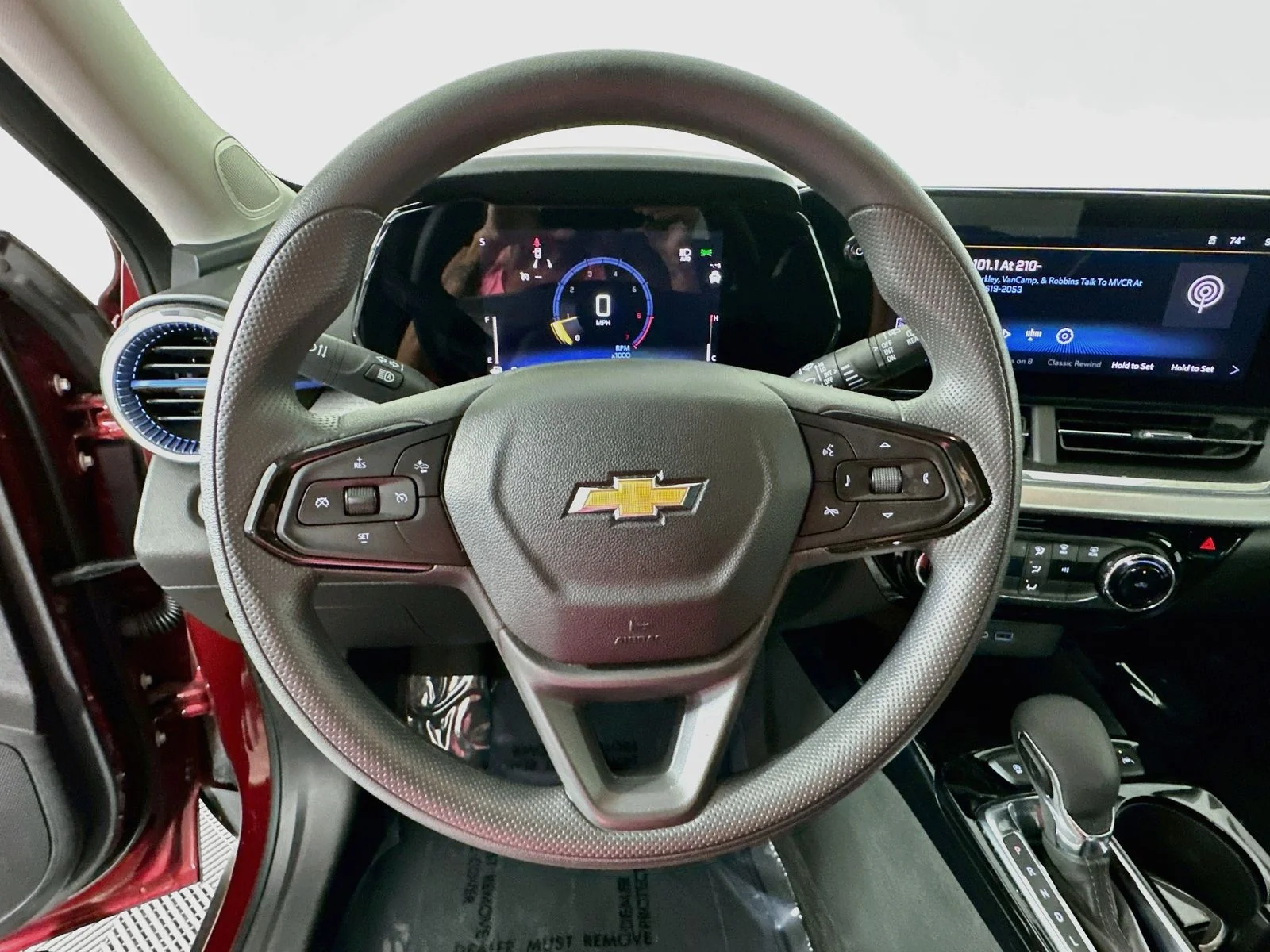 Used 2025 Crimson Metallic Chevrolet LT image 12