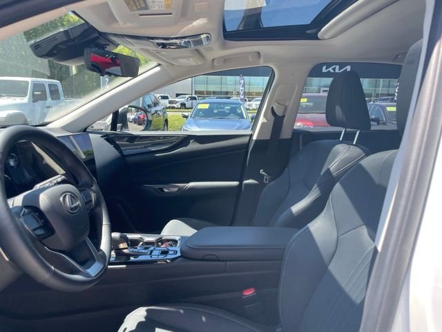 Certified Used 2026 White Lexus 350h Premium image 11