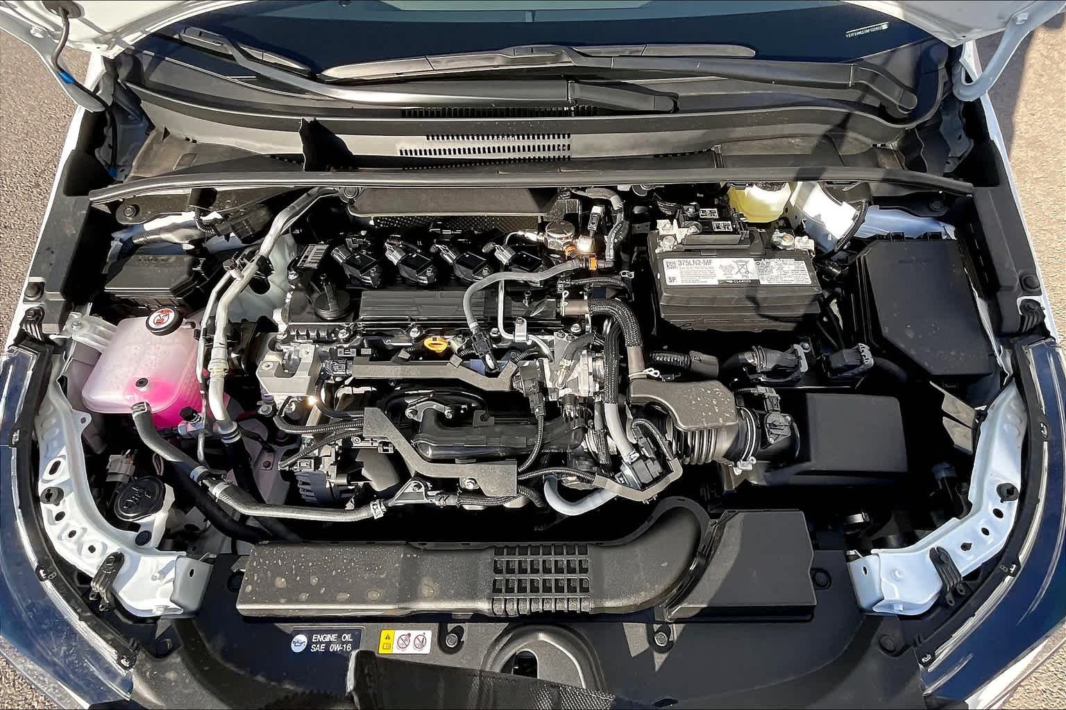 Used 2022 Wind Chill Pearl Toyota SE image 30