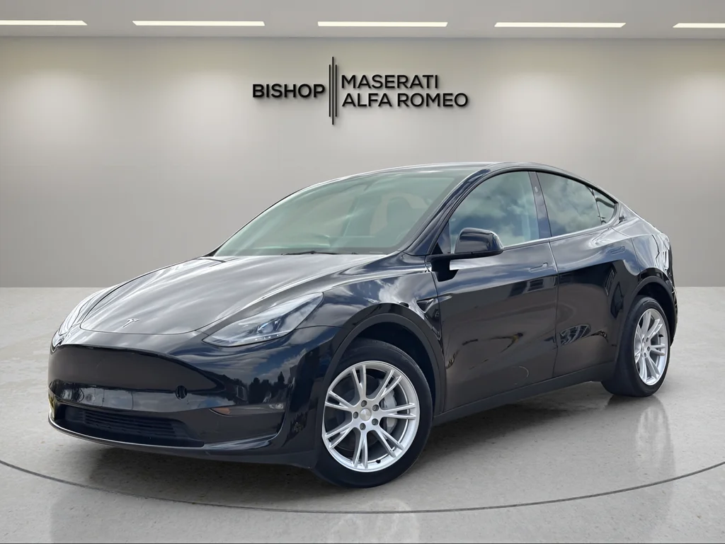 Used 2023 Black Tesla Standard Range image 8