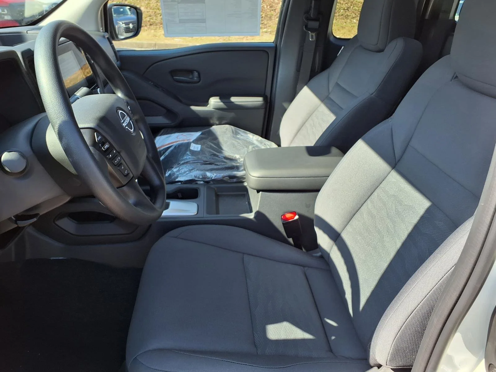 New 2026 Glacier White Nissan King Cab® S image 4
