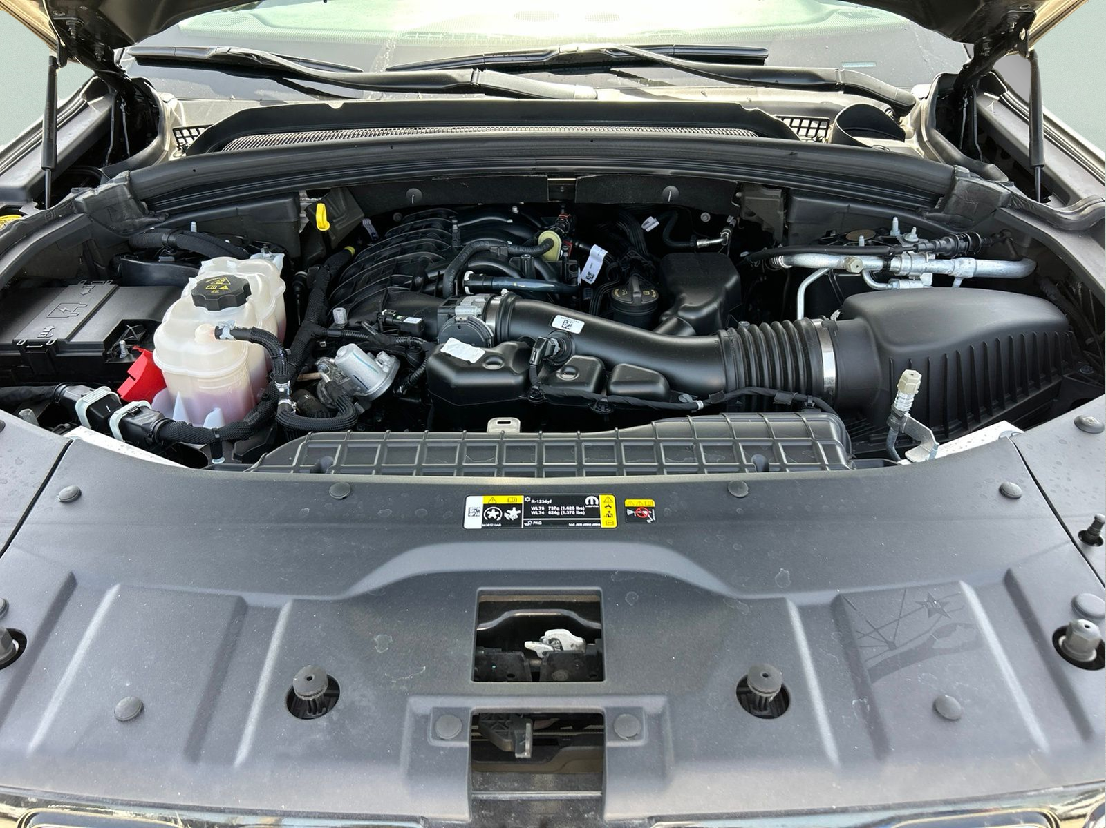 Used 2023 Gray Jeep Limited image 41