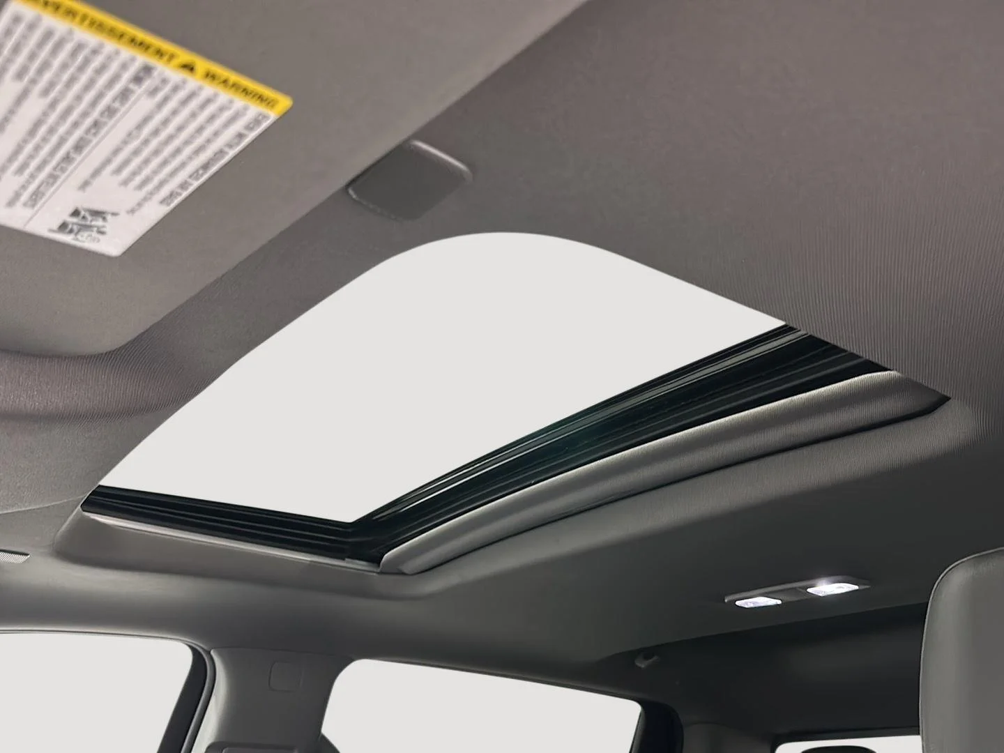 Used 2024 Summit White GMC SLT image 18