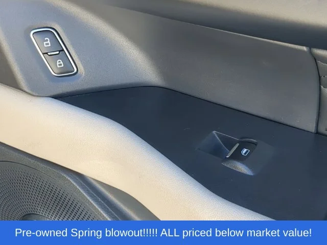 Used 2022 White Ford Platinum image 50