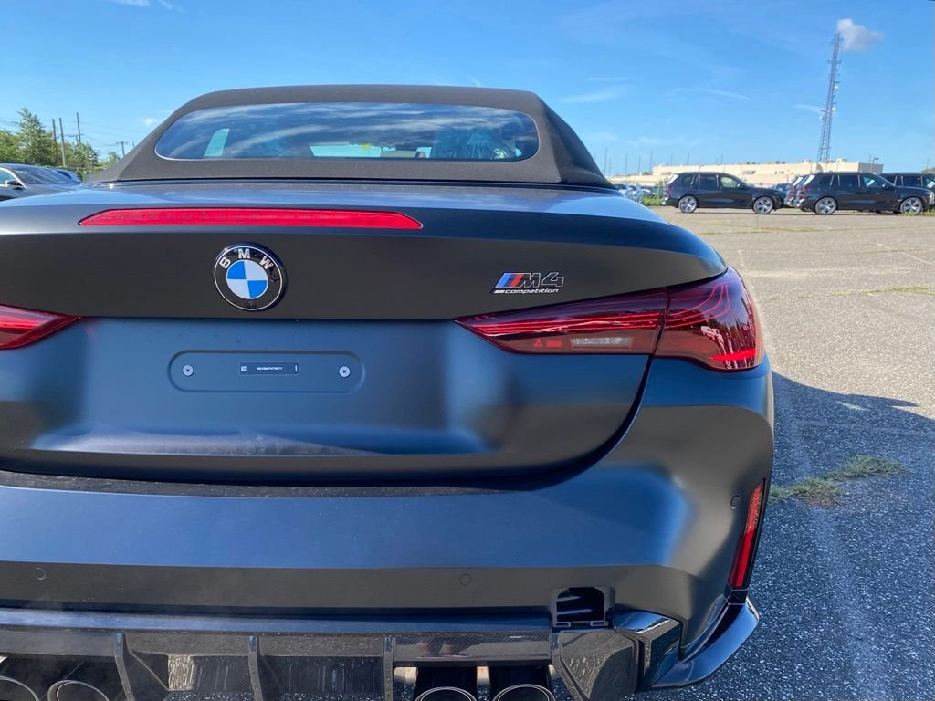 New 2027 Frozen Black Metallic BMW Competition xDrive image 5