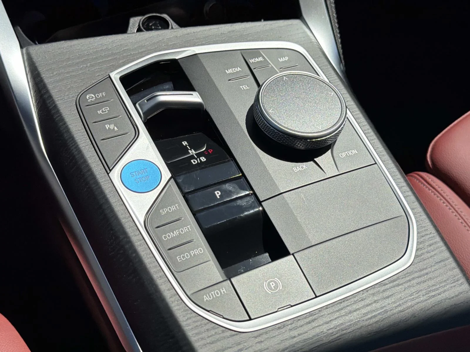 New 2026 Brooklyn Grey Metallic BMW eDrive40 image 22