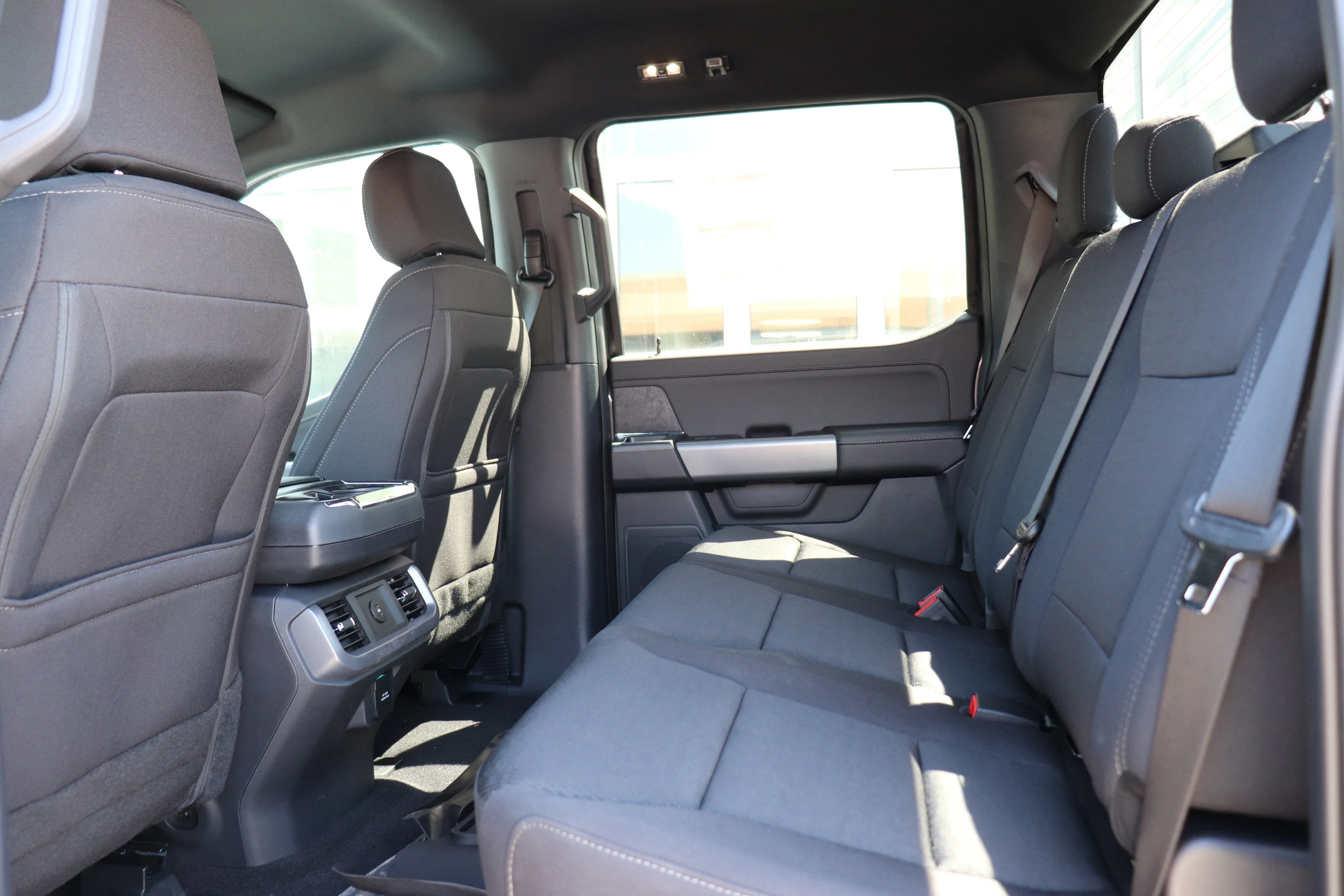 New 2026 CARBONIZED GREY METALLIC Ford XLT image 11