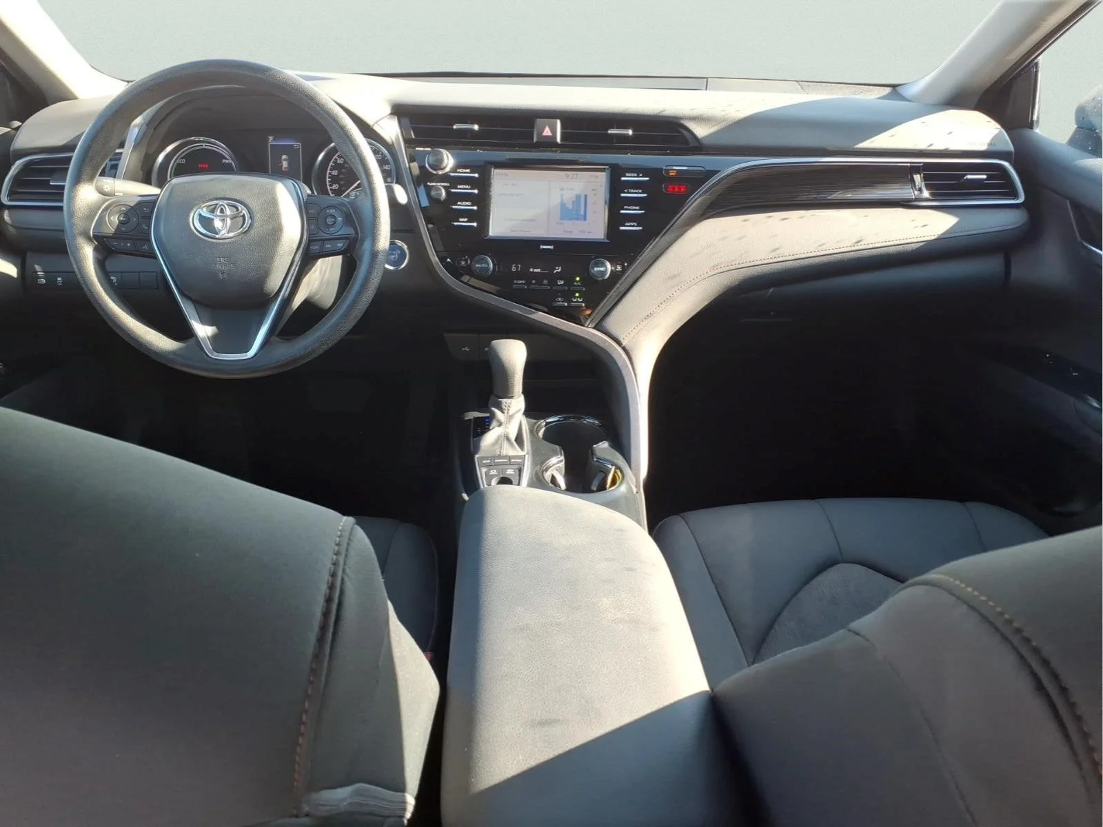 Used 2020 Blue Toyota LE image 12