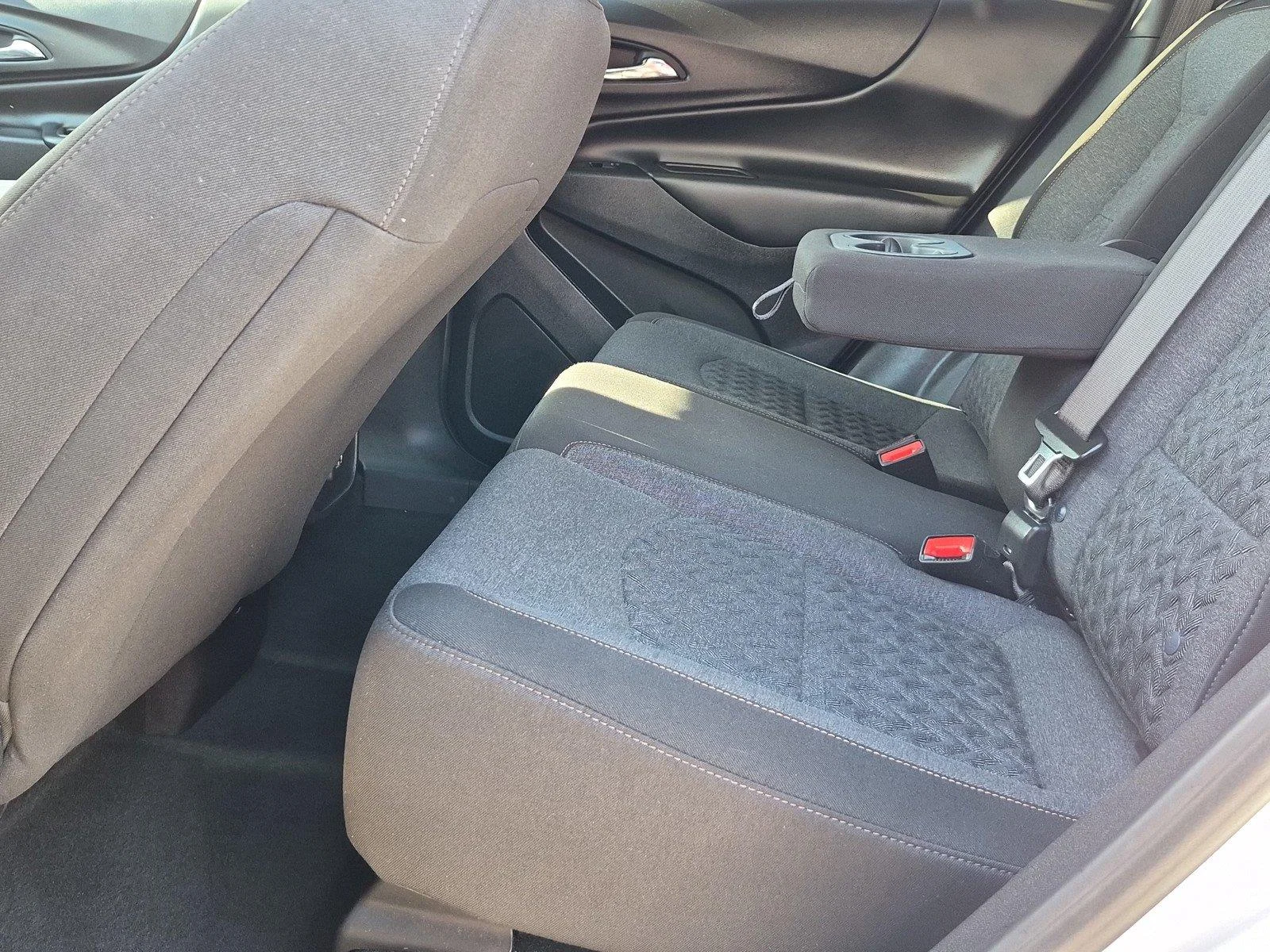 Used 2024 Summit White Chevrolet LT image 13