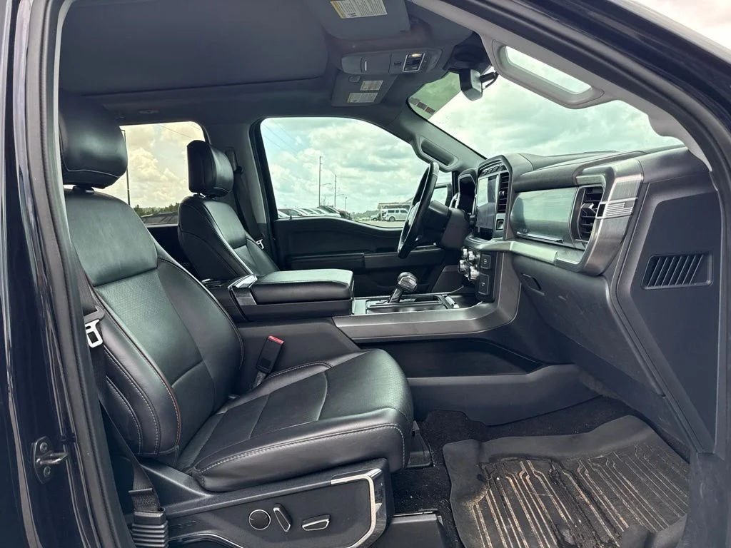 Used 2021 Antimatter Blue Metallic Ford Lariat image 10