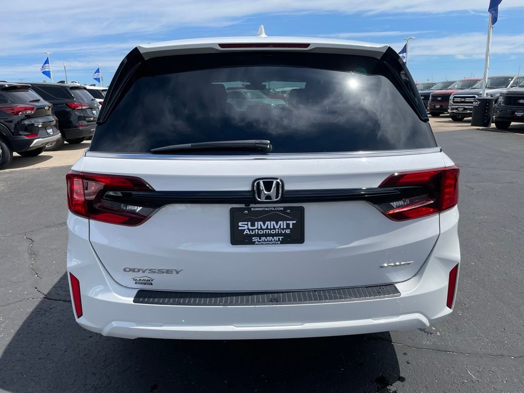 Used 2025 White Honda Sport-L image 34