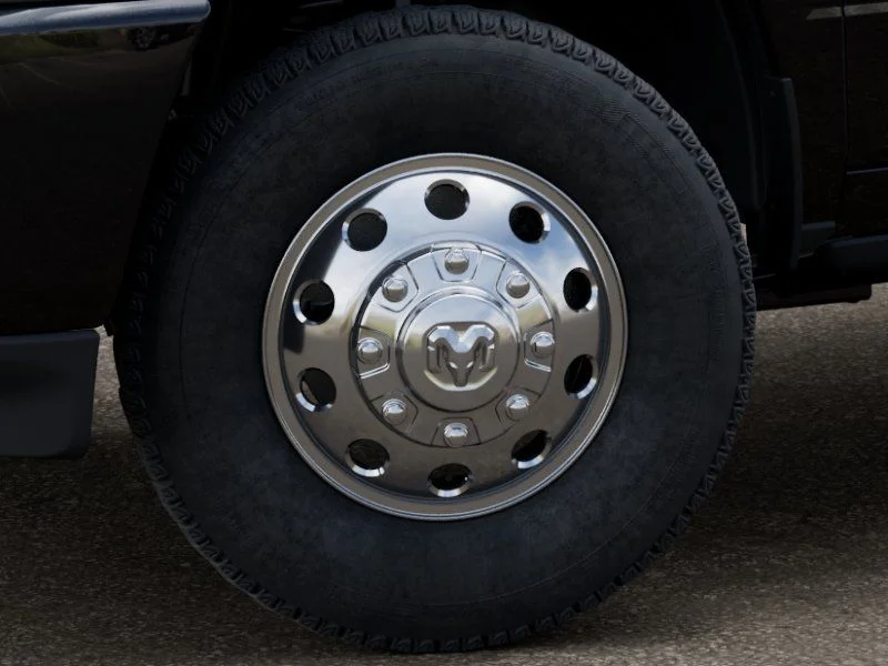 New 2026 Diamond Black Crystal Pearl-Coat Exterior Paint RAM Laramie image 9