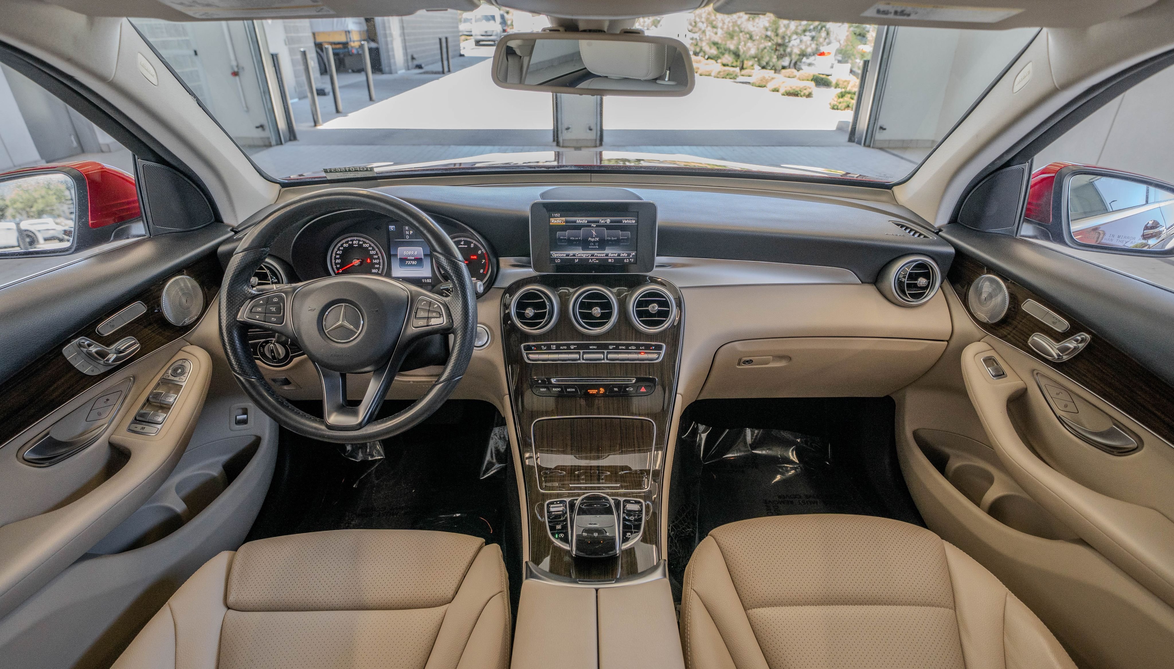 Used 2016 Red Mercedes-Benz GLC 300 image 19