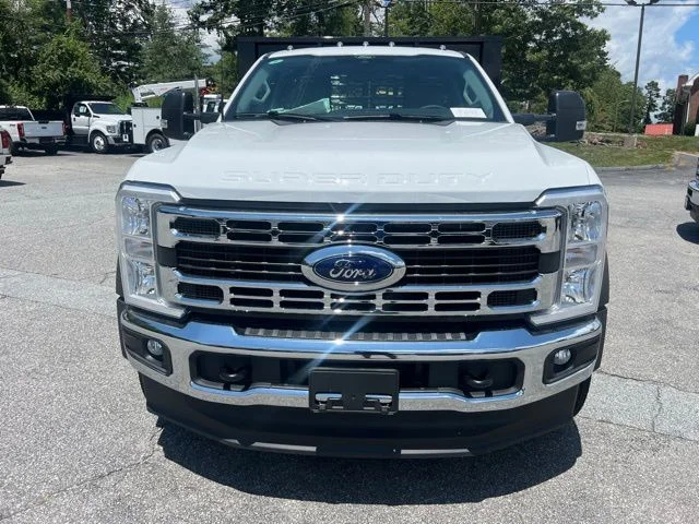 2025 Ford F-550 Super Duty Chassis Cab XL - Photo 4