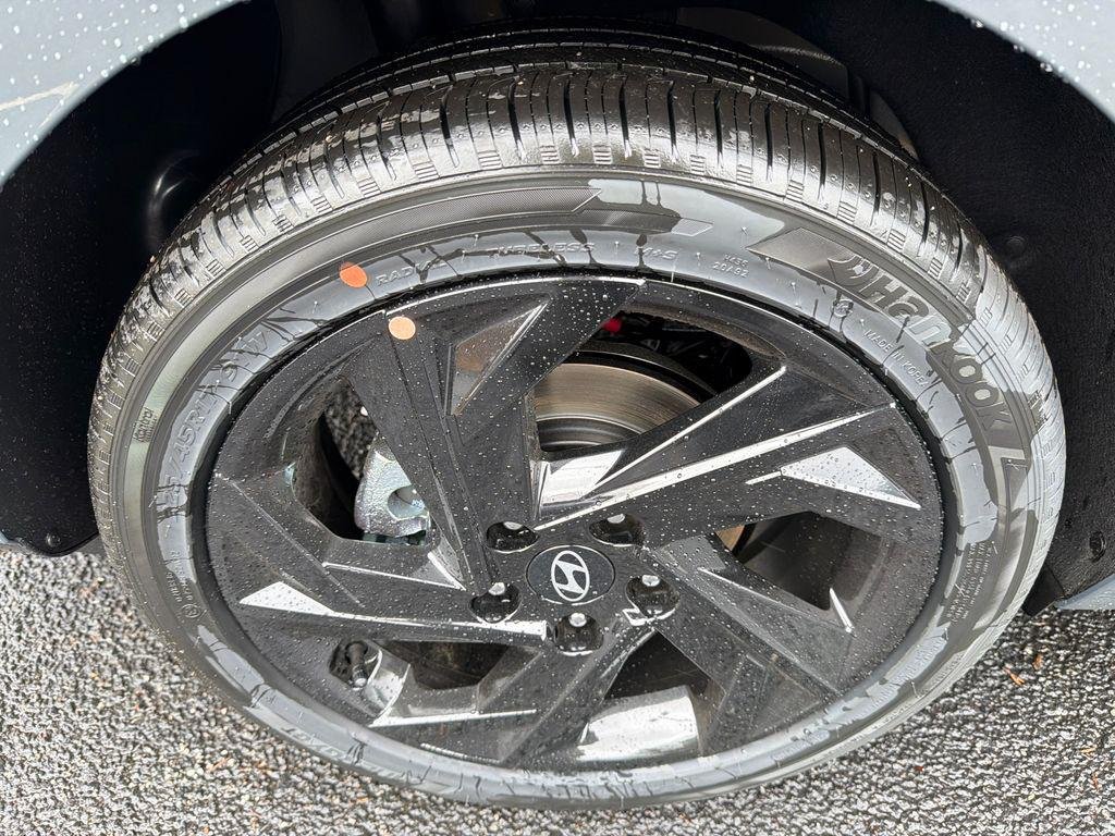 New 2026 Gray Hyundai SEL Sport Premium image 17