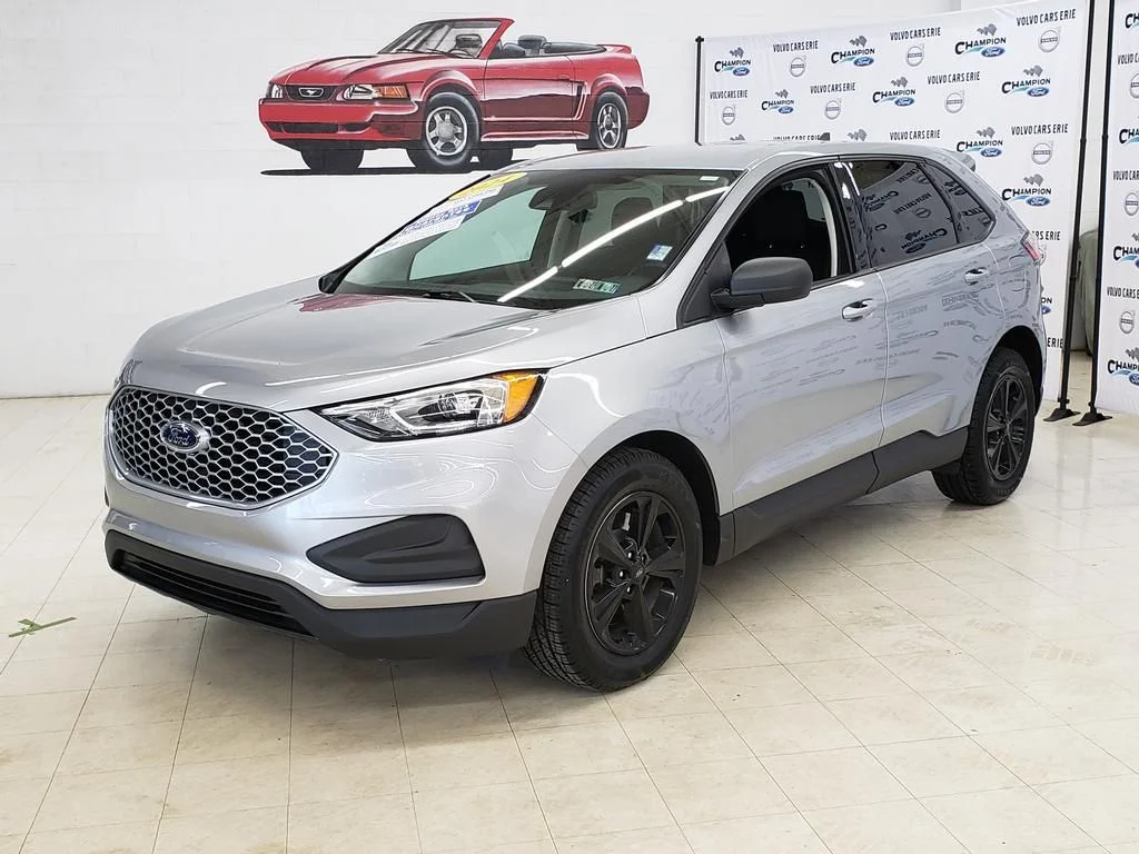 Certified Used 2024 Silver Metallic Ford SE image 3