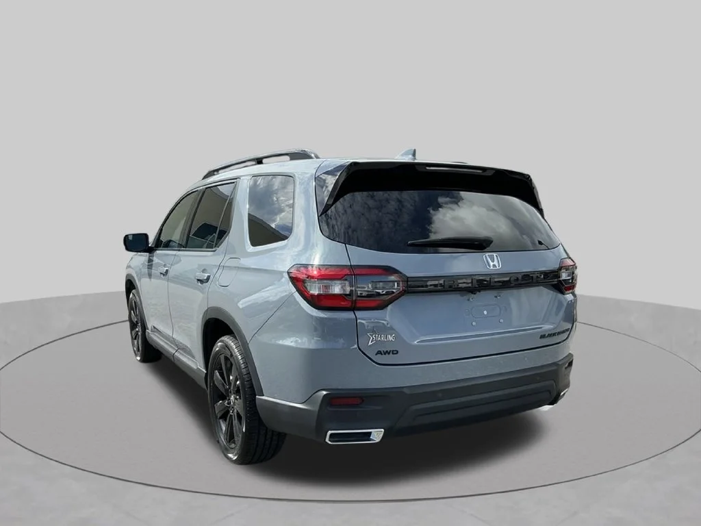Used 2025  Honda Black Edition image 8