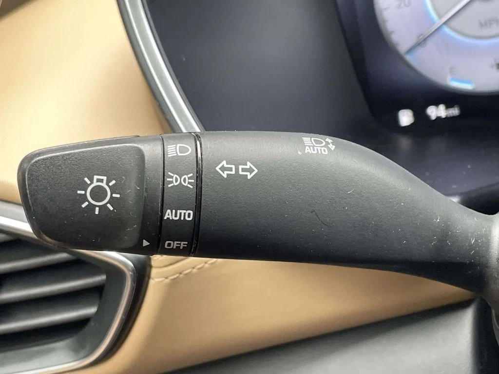 Used 2022 Gray Hyundai Calligraphy image 25