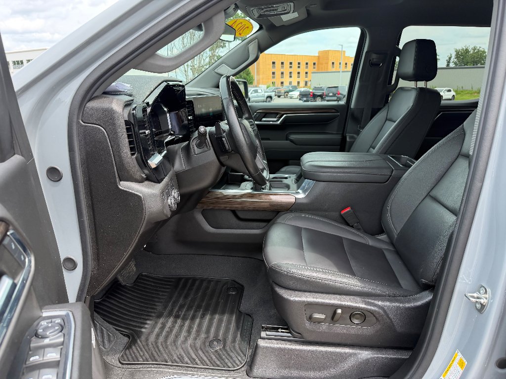 Used 2024 Slate Gray Metallic Chevrolet RST image 19