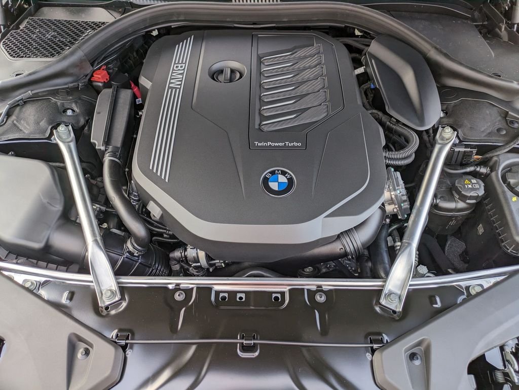 2026 BMW 8 Series 840i - Photo 10