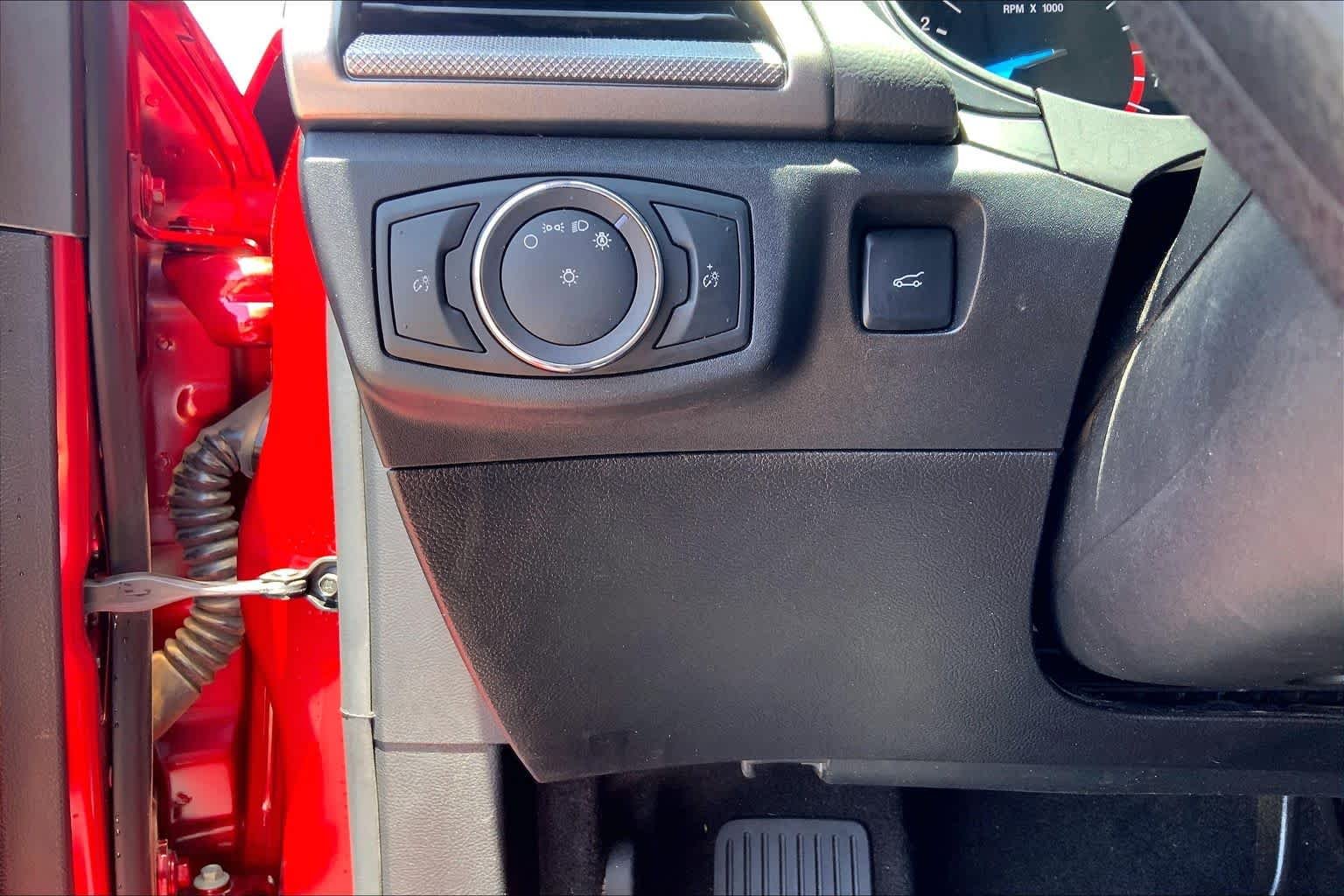 Used 2020 Rapid Red Metallic Tinted Clearcoat Ford S image 36