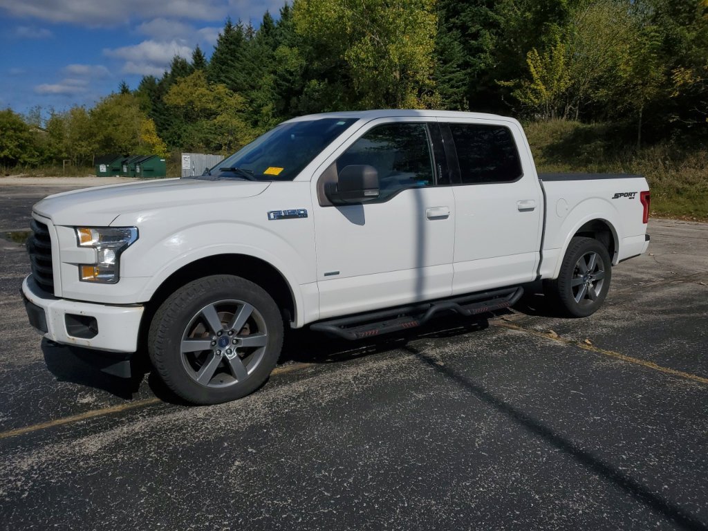 Used 2017 Oxford White Ford XLT image 1