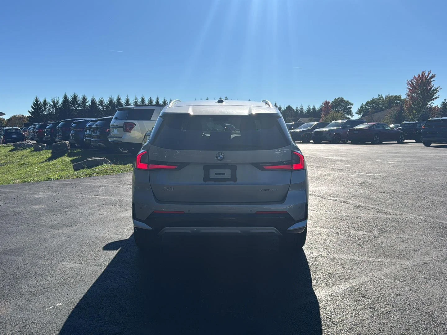 Used 2023 Space Silver Metallic BMW xDrive28i image 4